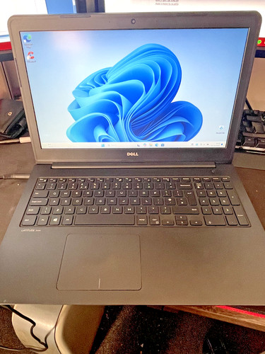 Dell latitude 3550 laptop - latitude,